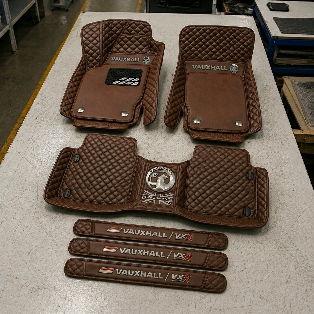 Set di Tappetini Auto Premium in Pelle Ecologica — Protezione Elegante per la Tua Auto